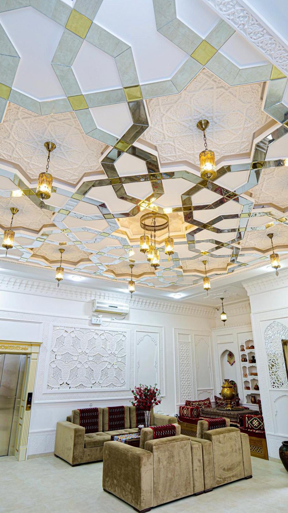 בוקורו Kabir Hotel מראה חיצוני תמונה