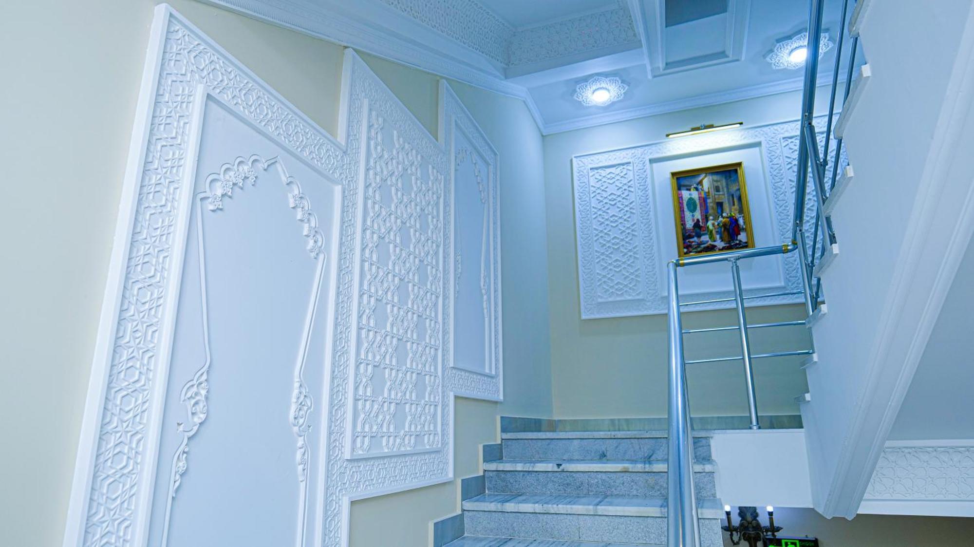 בוקורו Kabir Hotel מראה חיצוני תמונה