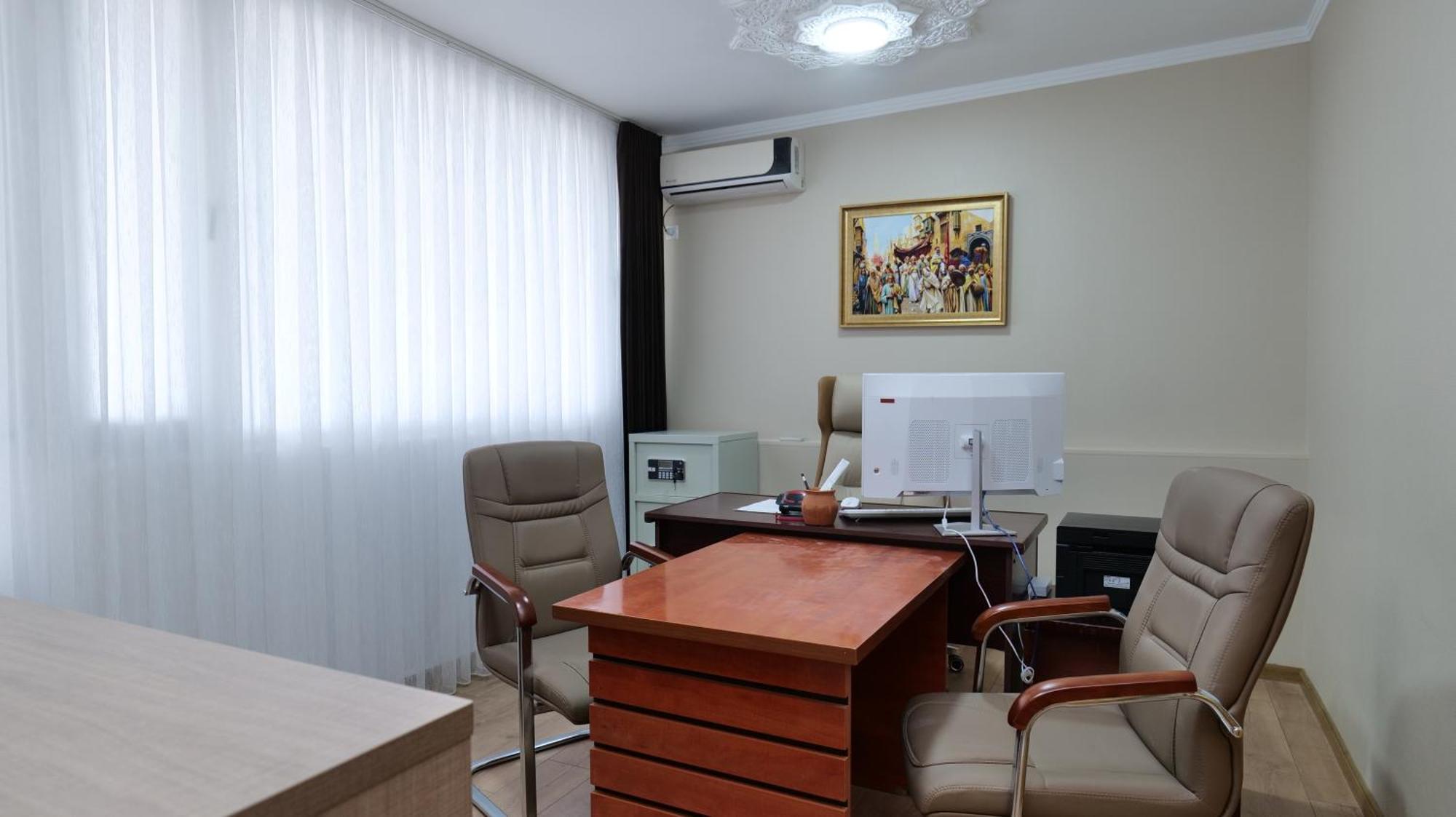 בוקורו Kabir Hotel מראה חיצוני תמונה