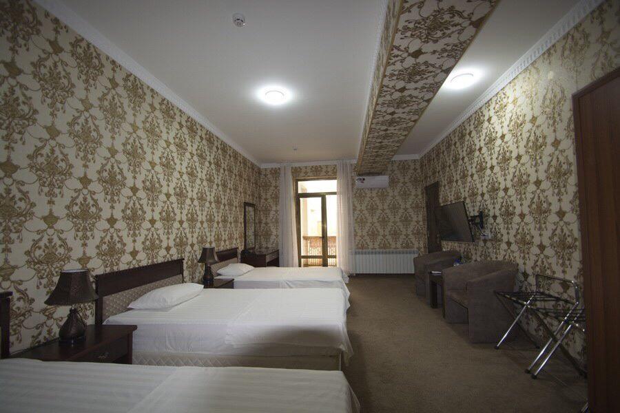 בוקורו Kabir Hotel מראה חיצוני תמונה