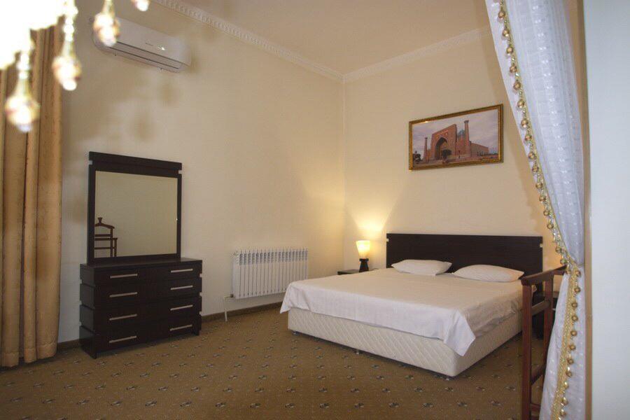 בוקורו Kabir Hotel מראה חיצוני תמונה