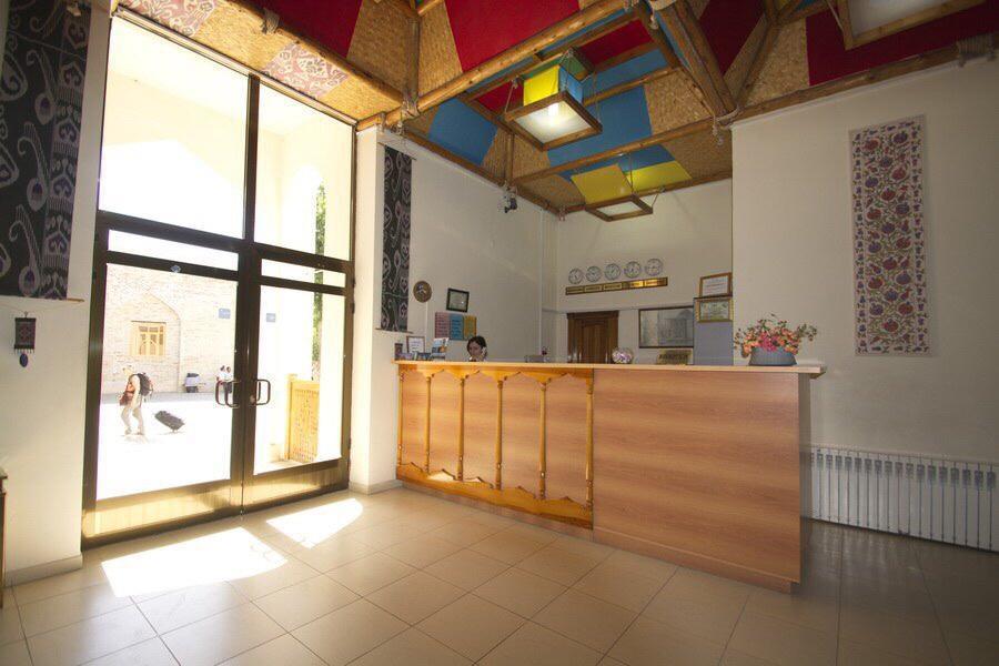 בוקורו Kabir Hotel מראה חיצוני תמונה